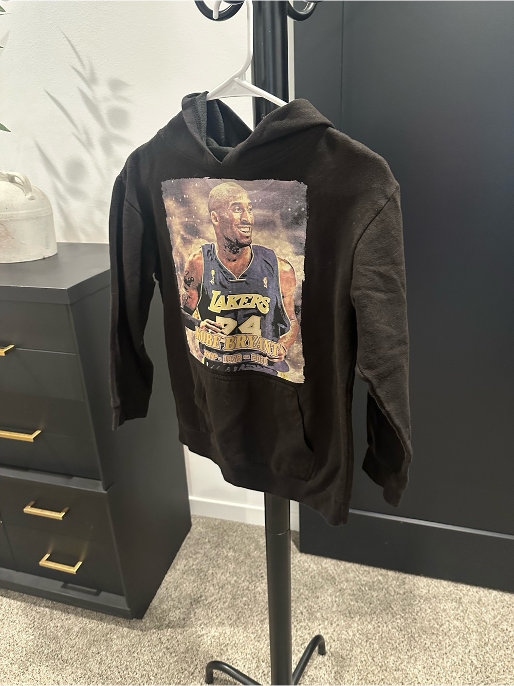 Delta Black Kobe Bryant Graphic Hoodie - Picture 3 of 5